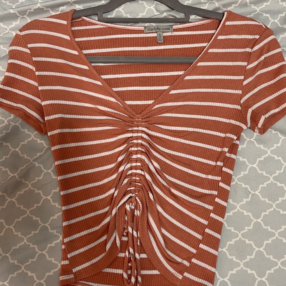 Cute stripped crop top.